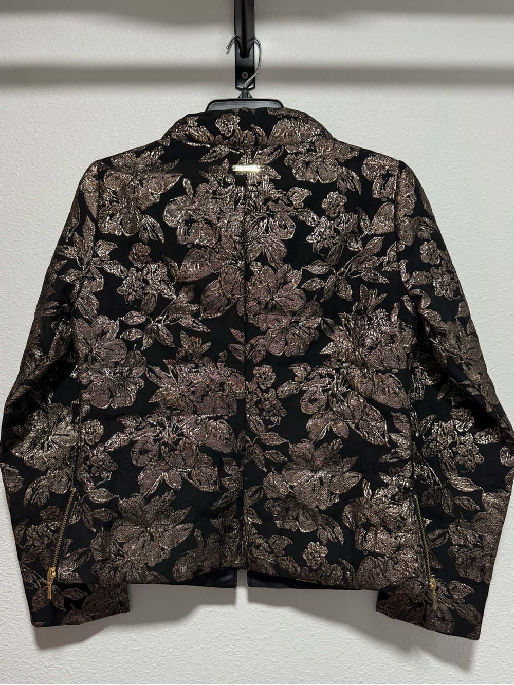 Lilly Pulitzer Emelyn Brocade Gold and Black Puffer Jacket Size 0 NWT - Picture 6 of 11